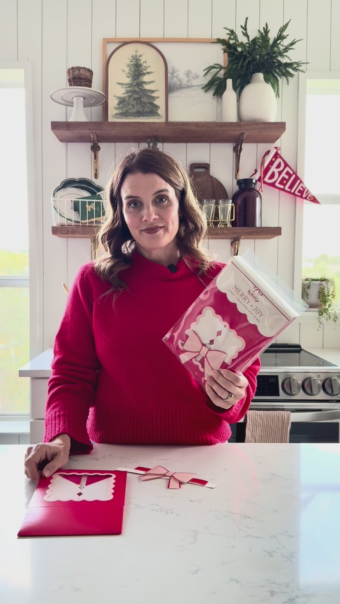 MJY1209 - Red and Pink Cookie Box with bow