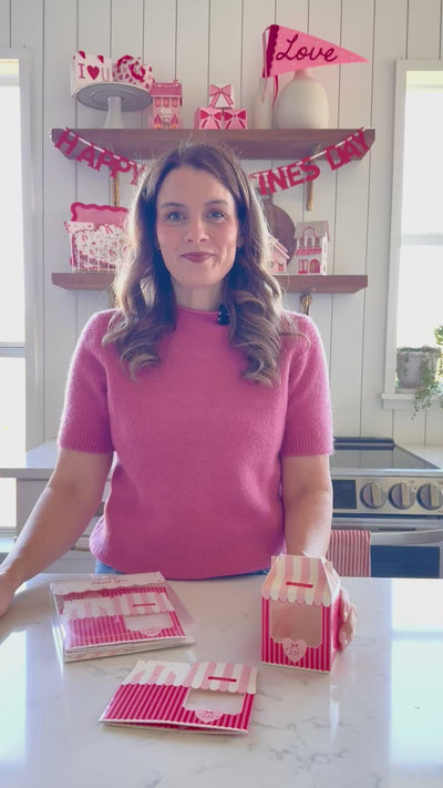 VAL1206 - Kissing Booth Treat Boxes