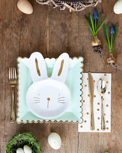 GRP842 - Bunny Paper Plates - 9" tall