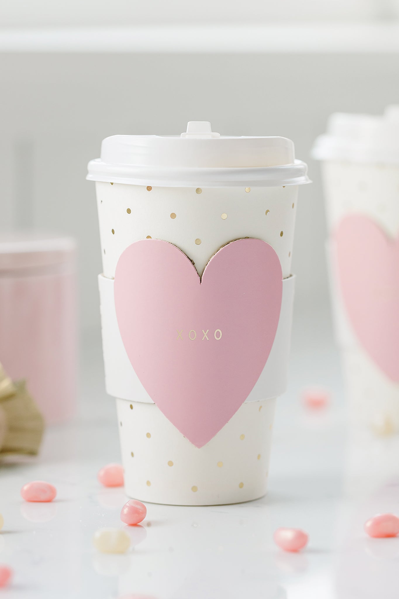 PLTG156 - Pink XOXO Heart Cozy To-Go Cups (8 ct)