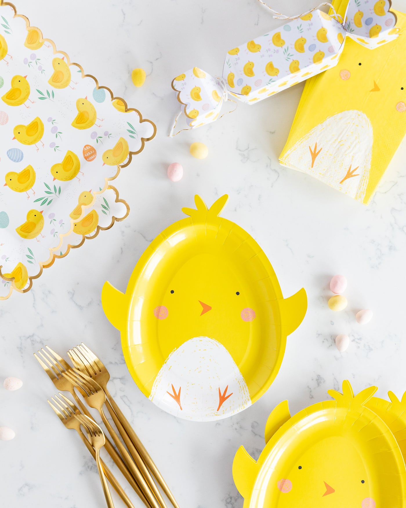 PLTS358A - Easter Chick Shaped Plate