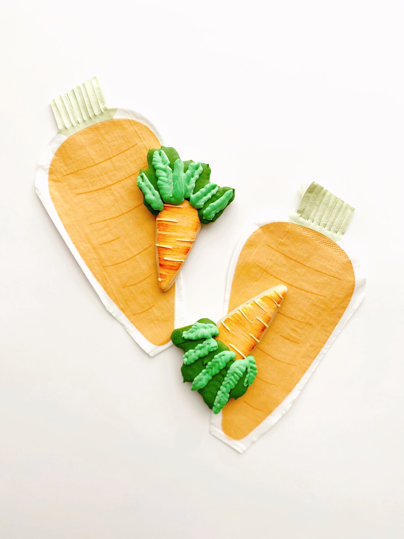 EAS938 - Occasions By Shakira - Carrot Shaped Napkin